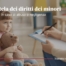 Psicologa che si relazione con una bimba per aiutarla